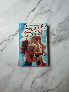 NWOT Smash or Pass (by Birdie Schae) Hardcover Book